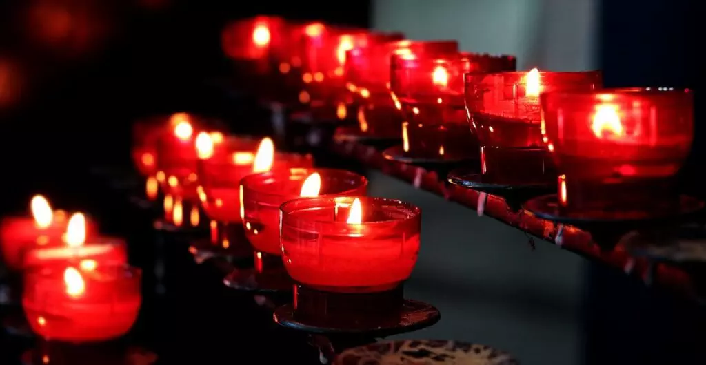 candles, church, lights-2628473.jpg